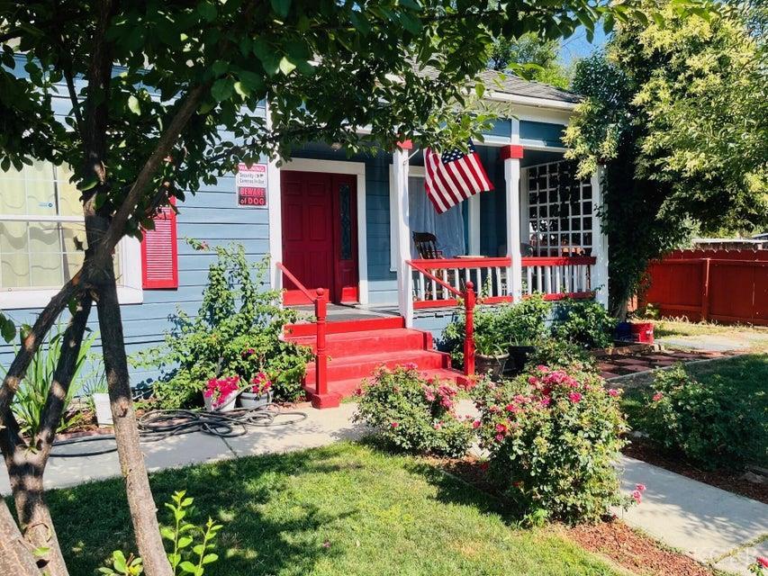 824 N Willis St, Visalia, CA 93291