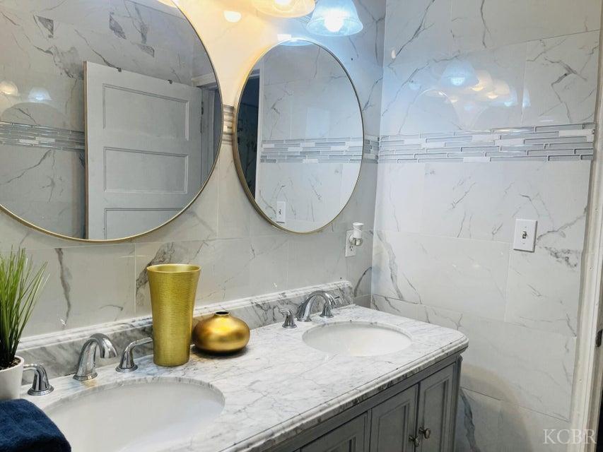 824 N Willis St, Visalia, CA 93291