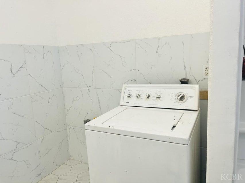 824 N Willis St, Visalia, CA 93291