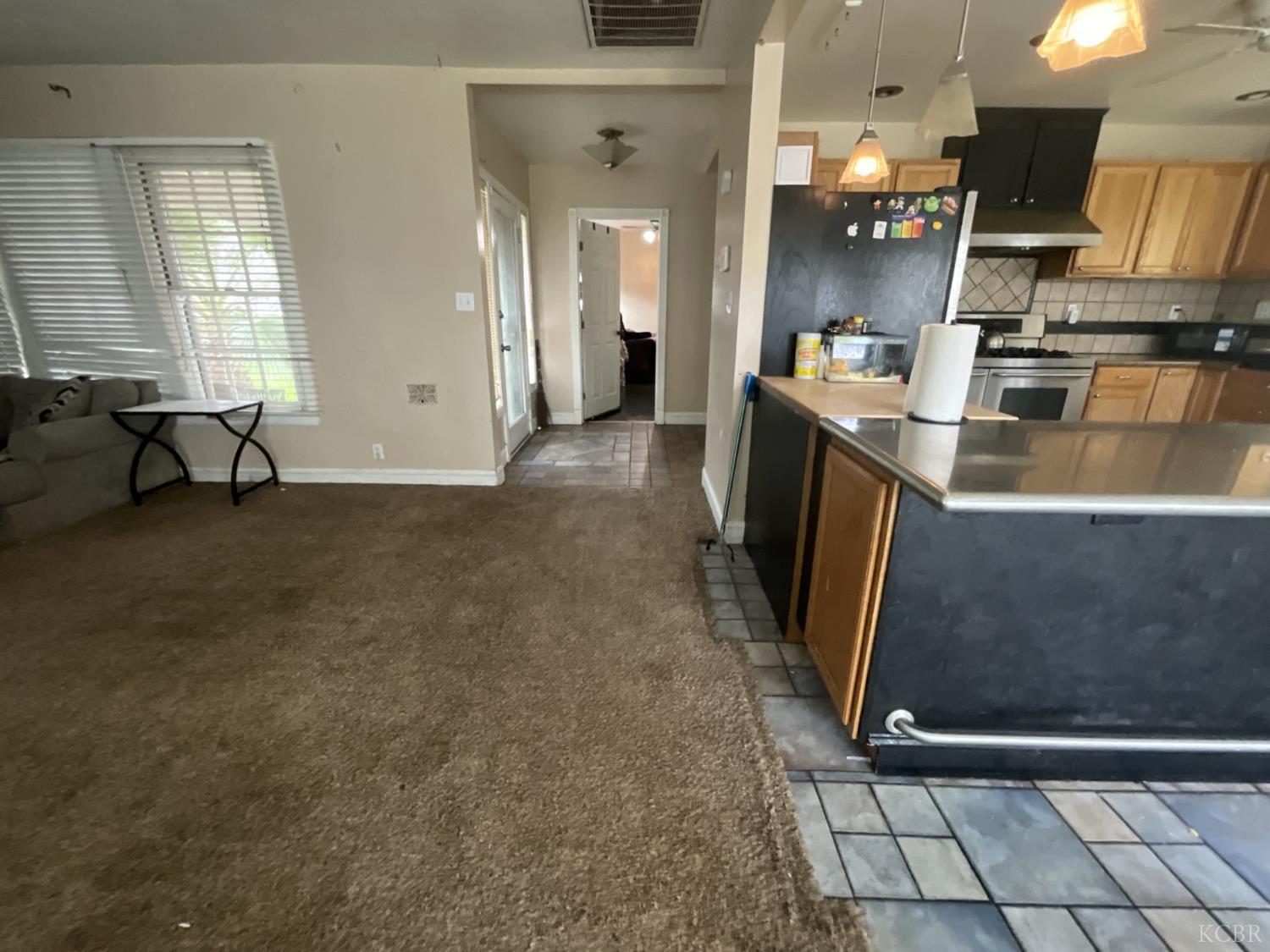 515 Neville St, Hanford, CA 93230