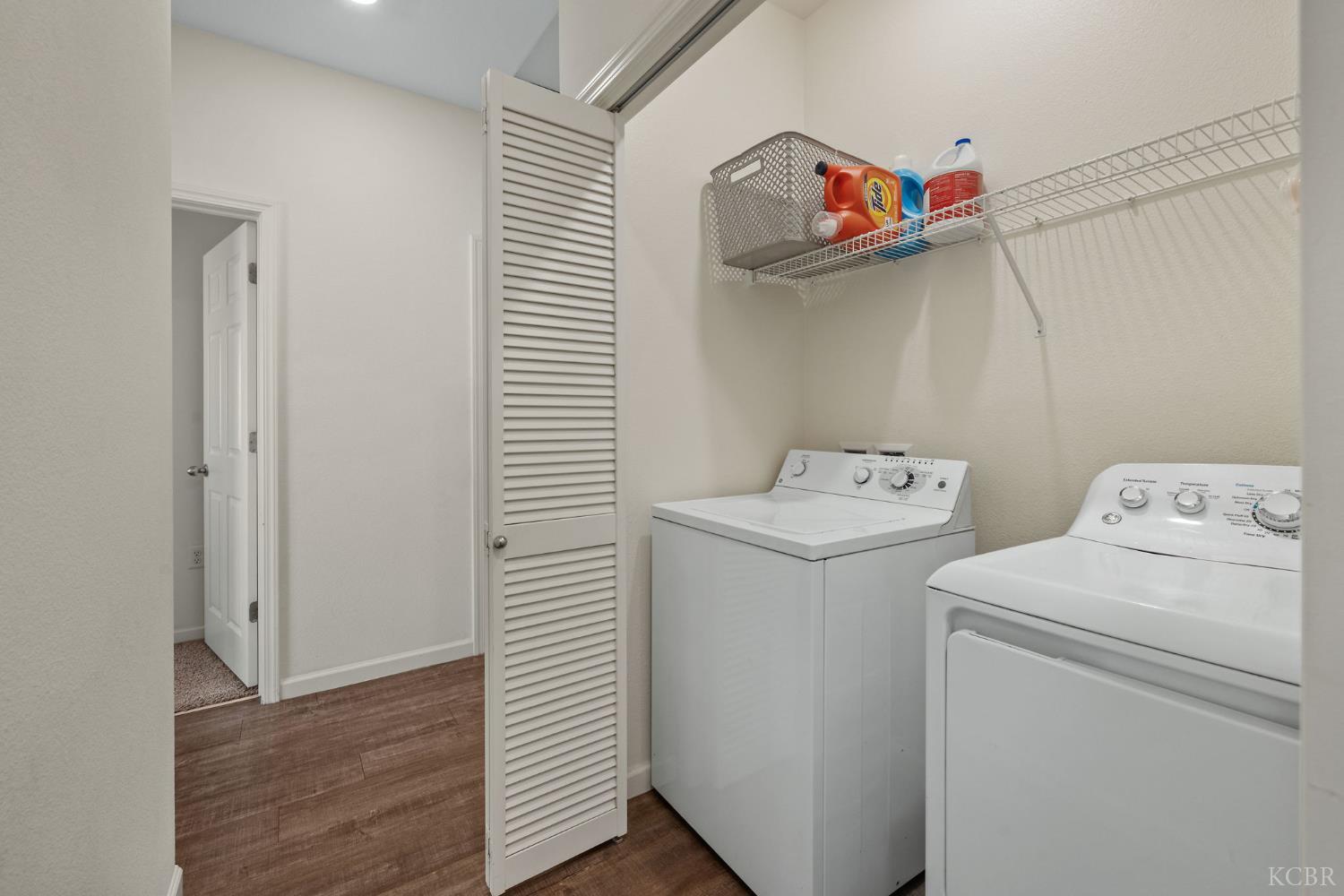 1237 E Orange St, Avenal, CA 93204