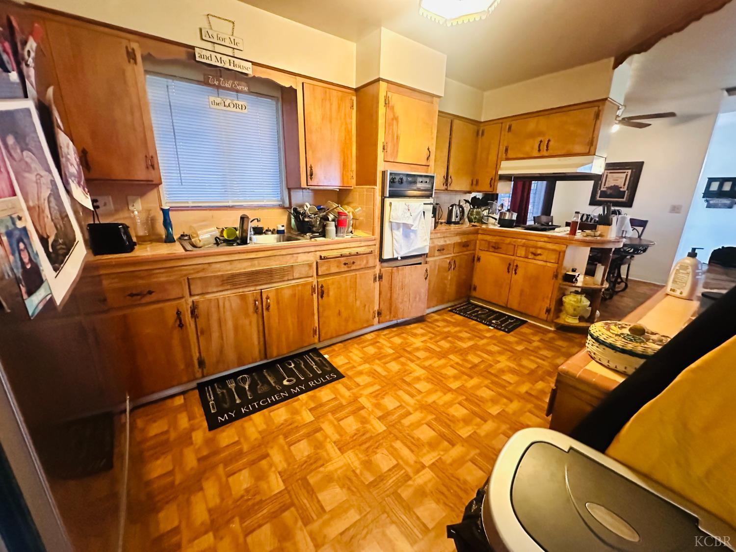 1395 N Alta Way, Hanford, CA 93230