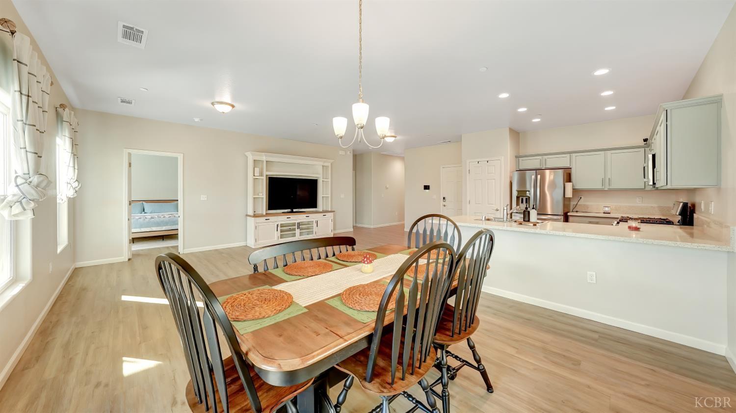 13713 Crocus Way, Armona, CA 93202