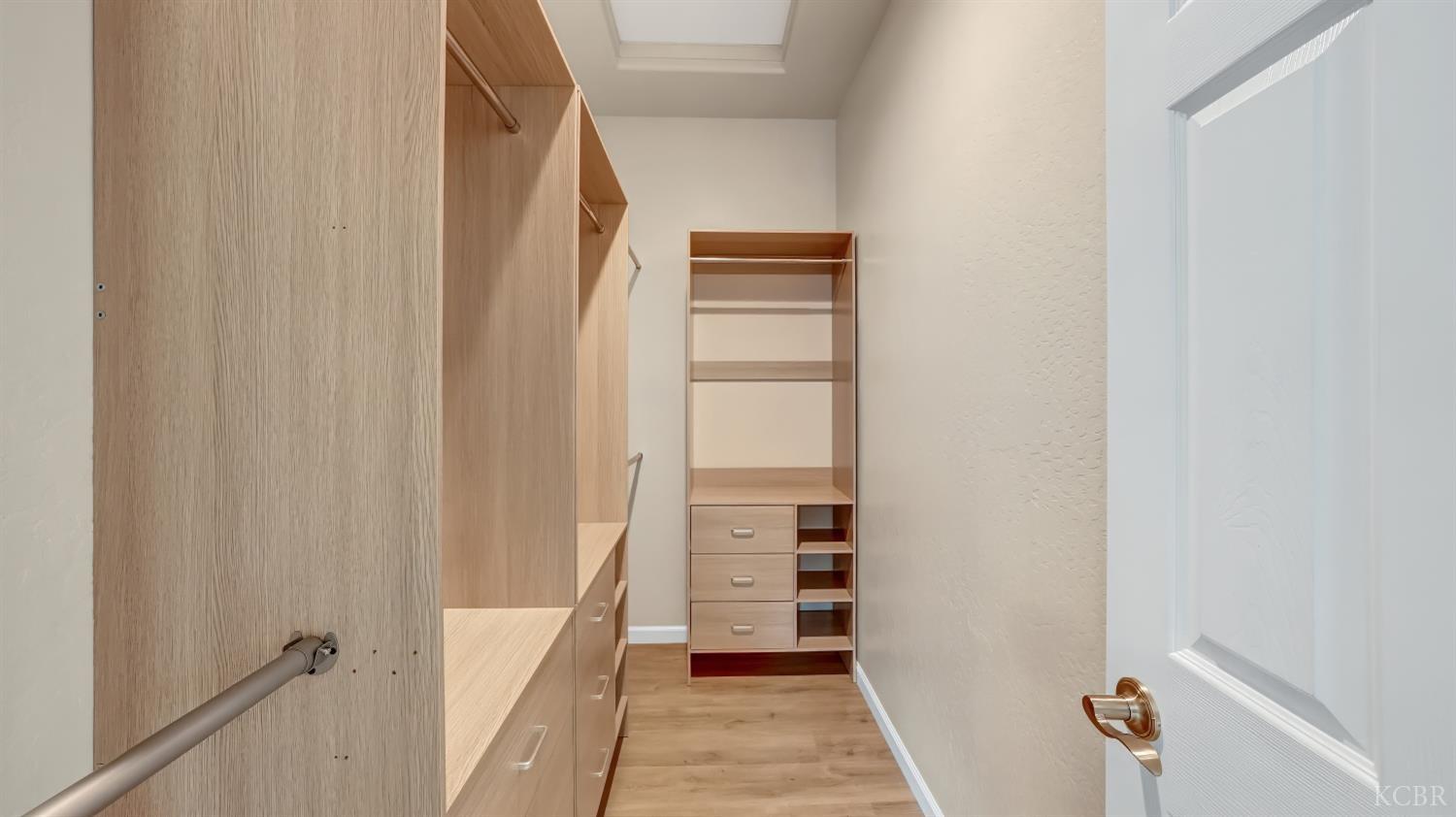 13713 Crocus Way, Armona, CA 93202