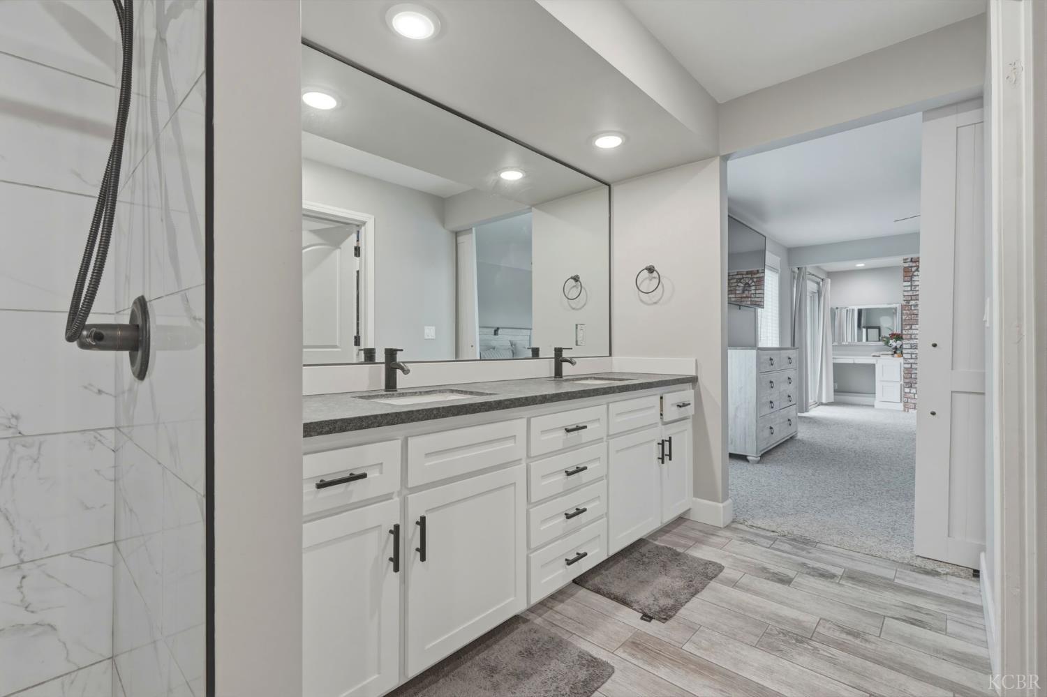 1145 Campus Dr, Hanford, CA 93230