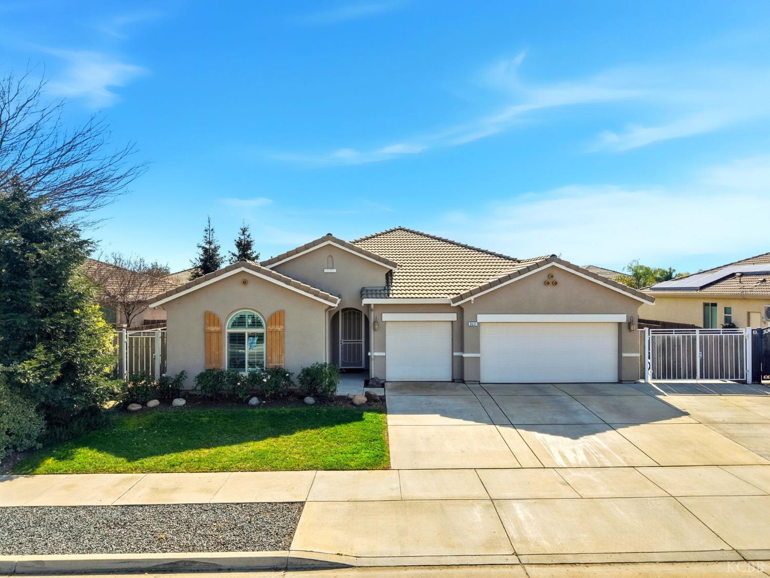 3531 W Perez, Visalia, CA 93291