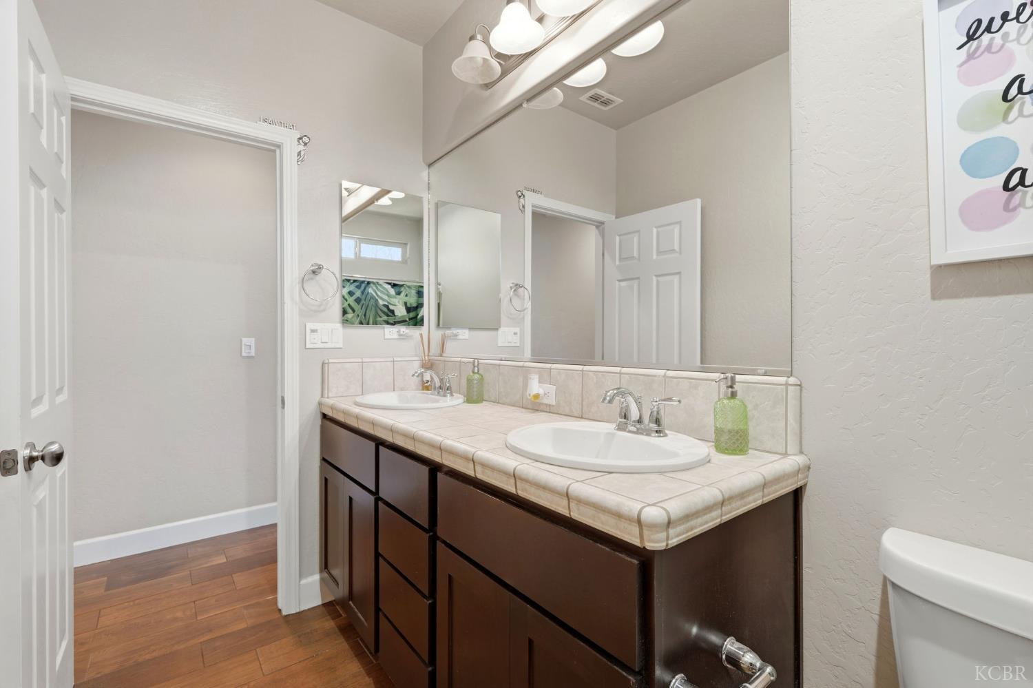 3531 W Perez, Visalia, CA 93291