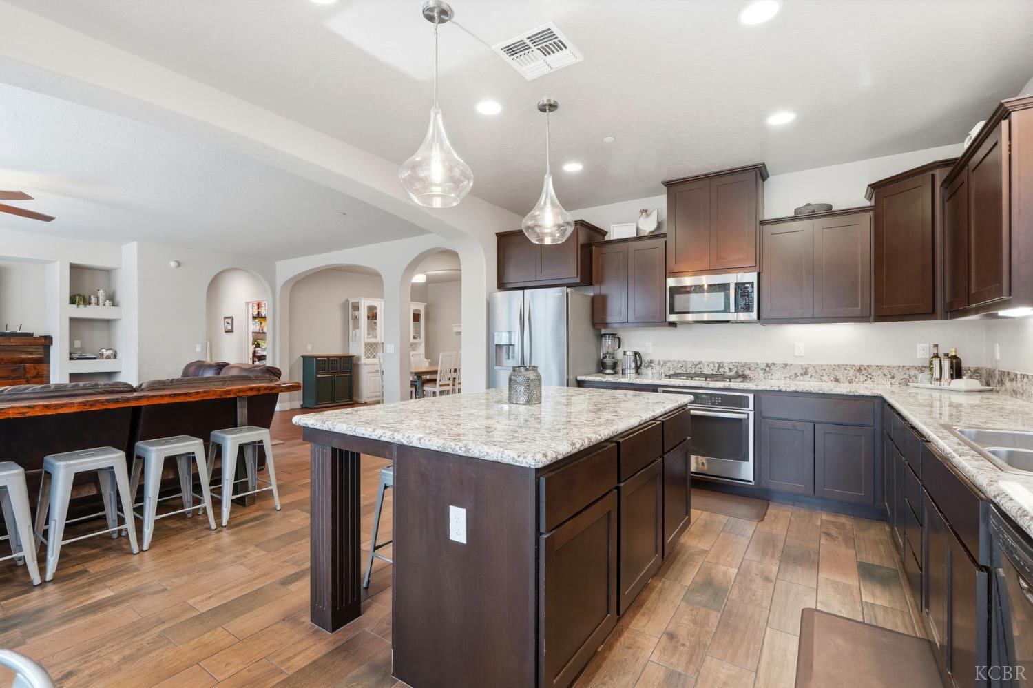 3531 W Perez, Visalia, CA 93291