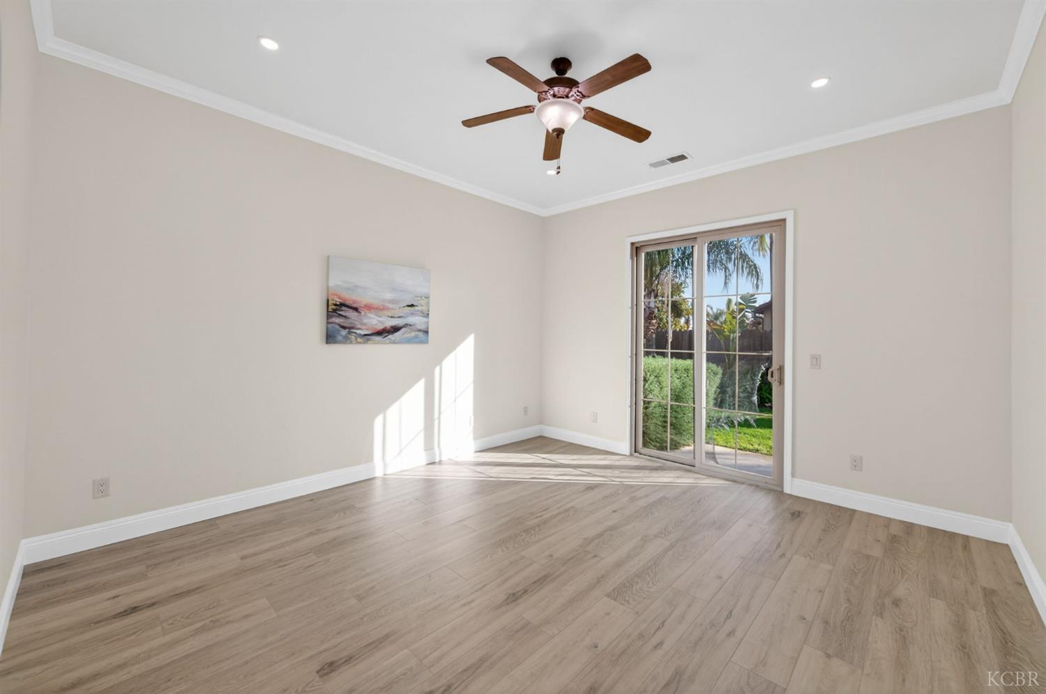 1563 E Via Mirasol Ln, Fresno, CA 93730