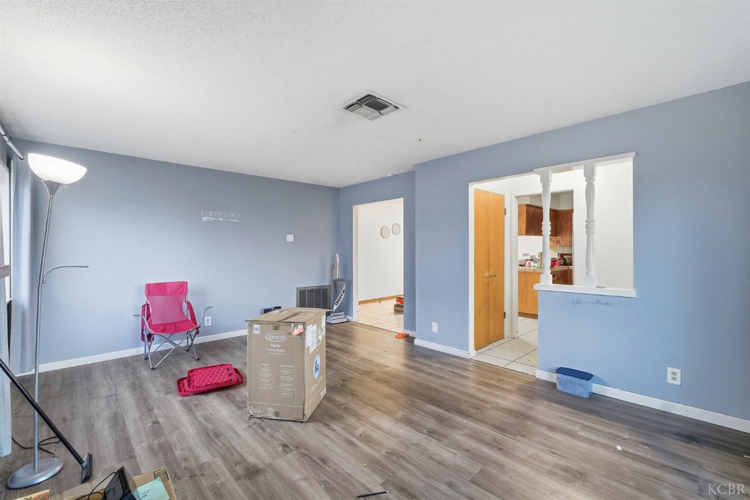 2204 Fairmont Dr, Hanford, CA 93230