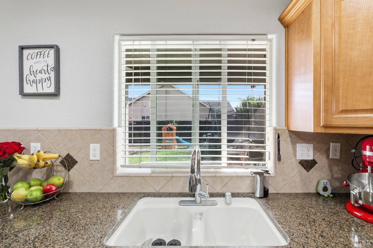 1116 Liberation Way, Lemoore, CA 93245