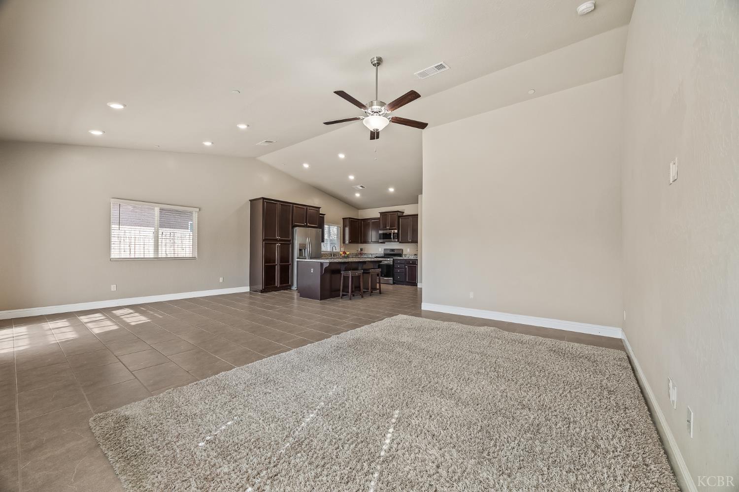 701 Strada St, Lemoore, CA 93245