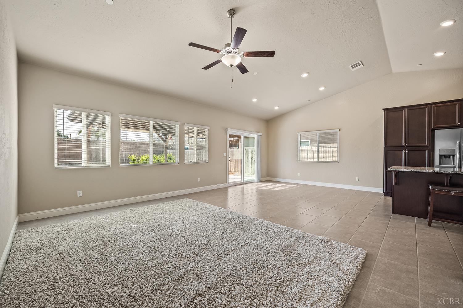 701 Strada St, Lemoore, CA 93245