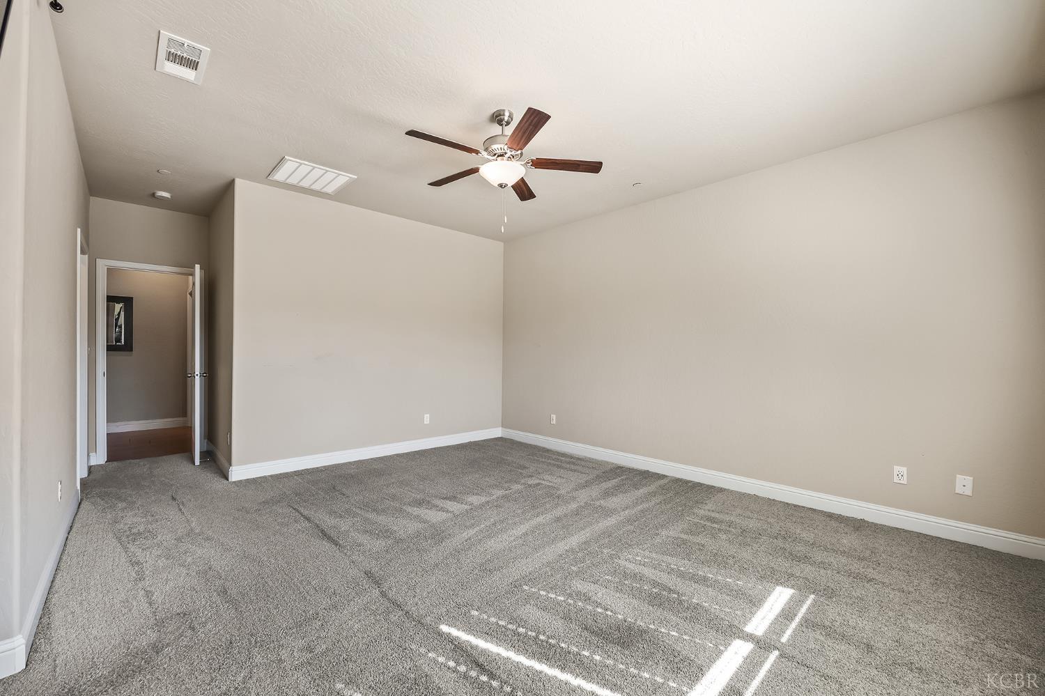 701 Strada St, Lemoore, CA 93245