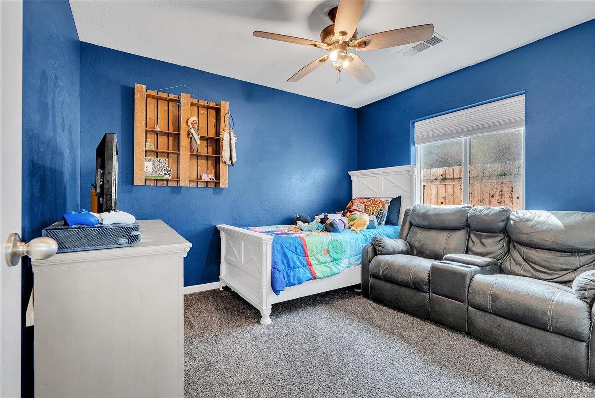 2439 Madeline Dr, Hanford, CA 93230