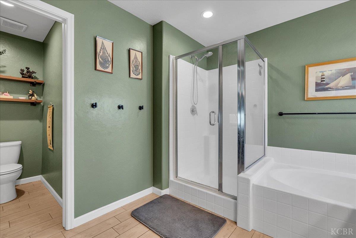 2439 Madeline Dr, Hanford, CA 93230