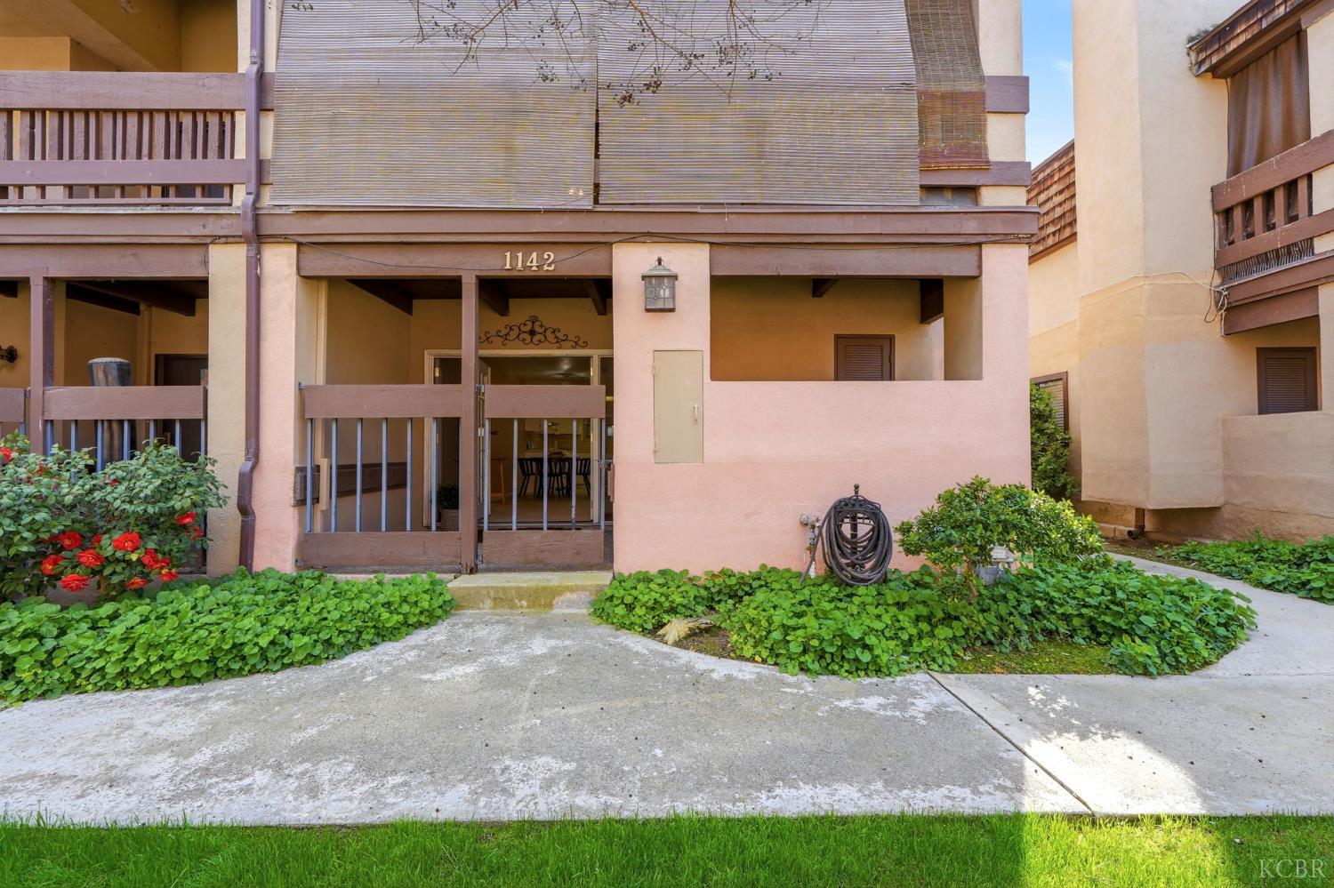 1142 N Gem St, Tulare, CA 93274