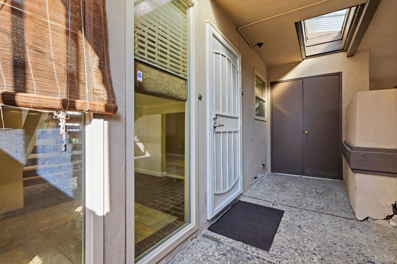 1142 N Gem St, Tulare, CA 93274