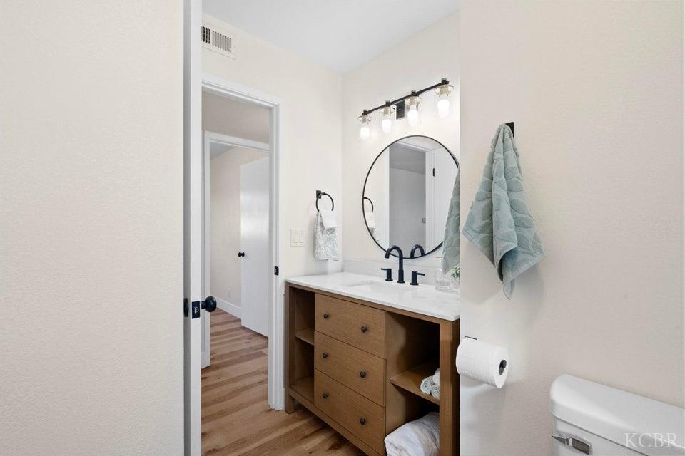 760 NE Crass Ave, Hanford, CA 93230