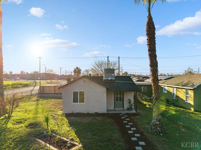 760 NE Crass Ave, Hanford, CA 93230