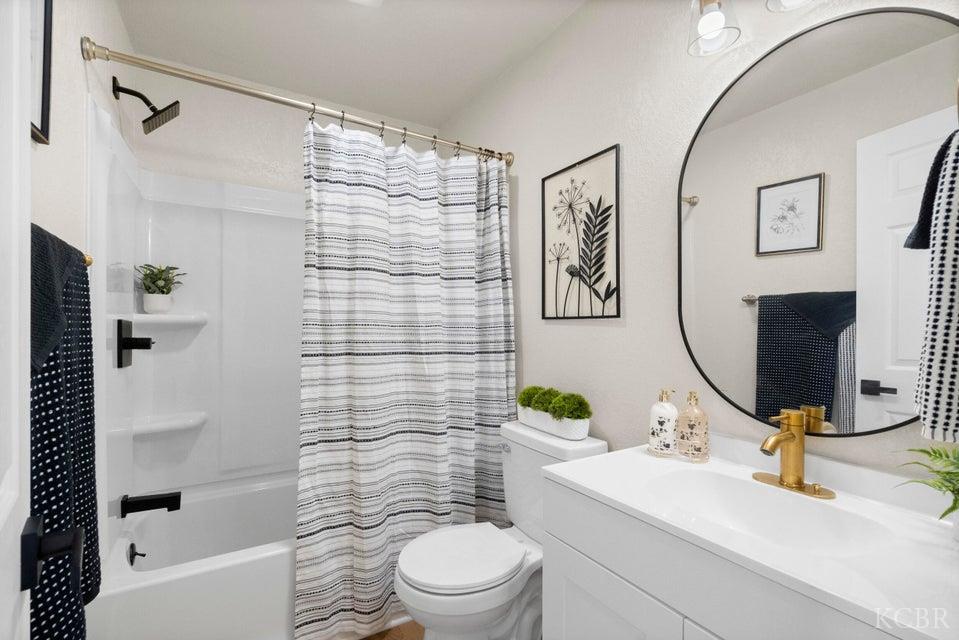 760 NE Crass Ave, Hanford, CA 93230