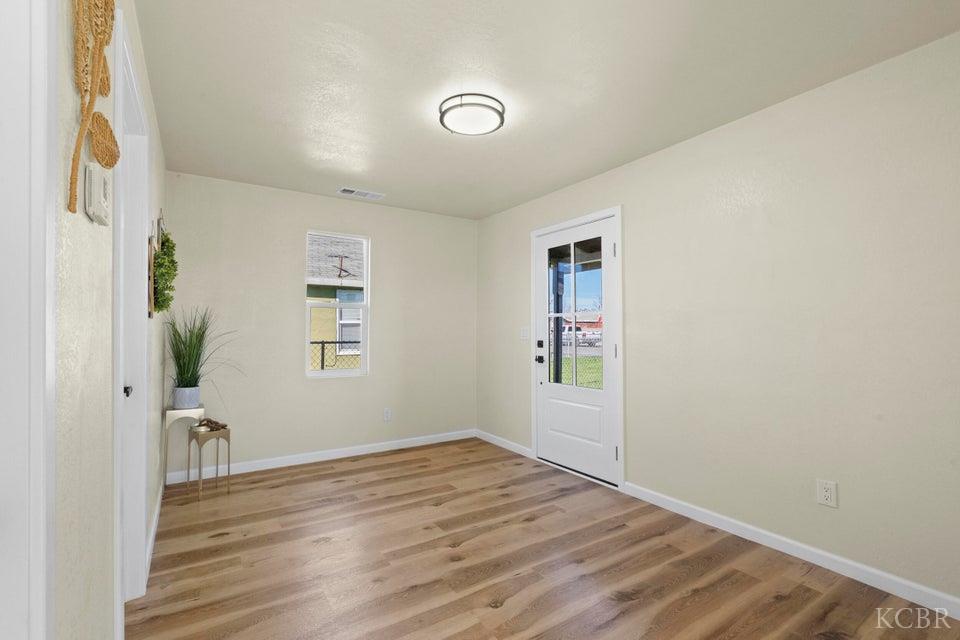 760 NE Crass Ave, Hanford, CA 93230