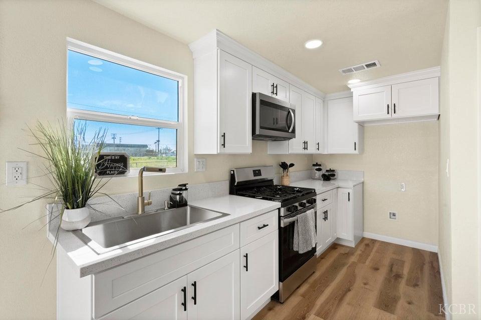 760 NE Crass Ave, Hanford, CA 93230