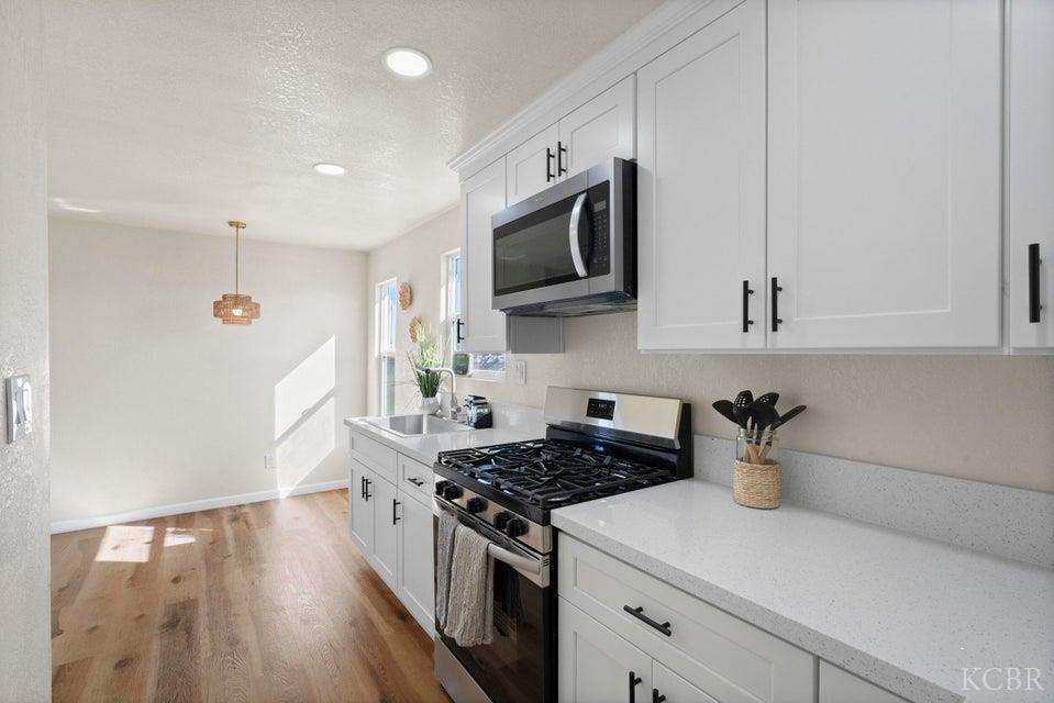 760 NE Crass Ave, Hanford, CA 93230