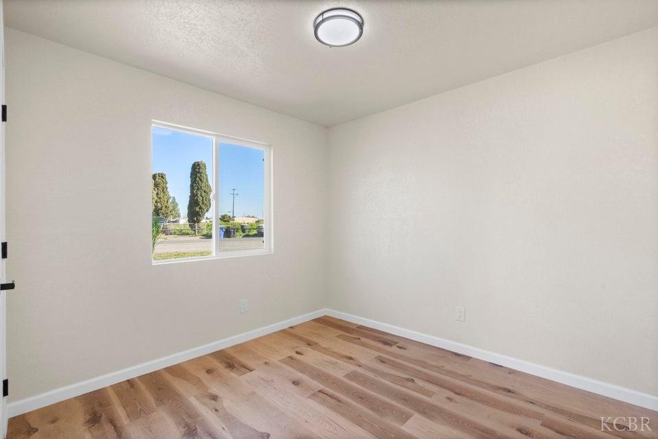 760 NE Crass Ave, Hanford, CA 93230