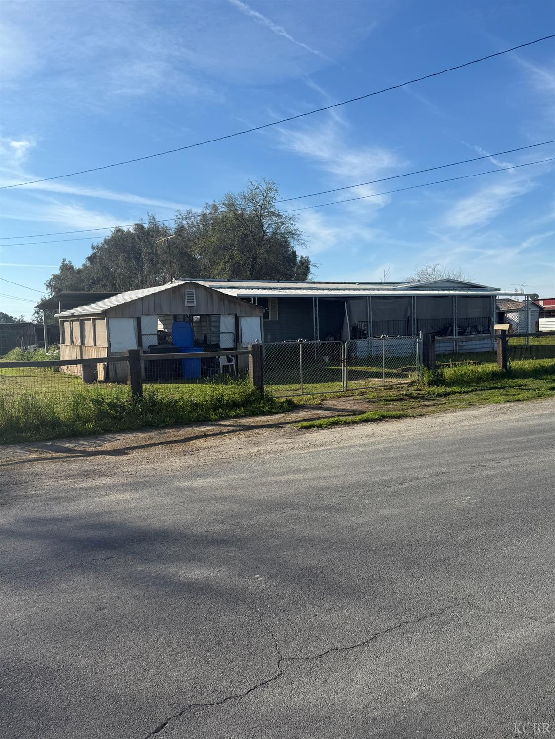 1402 Beulah St, Hanford, CA 93230