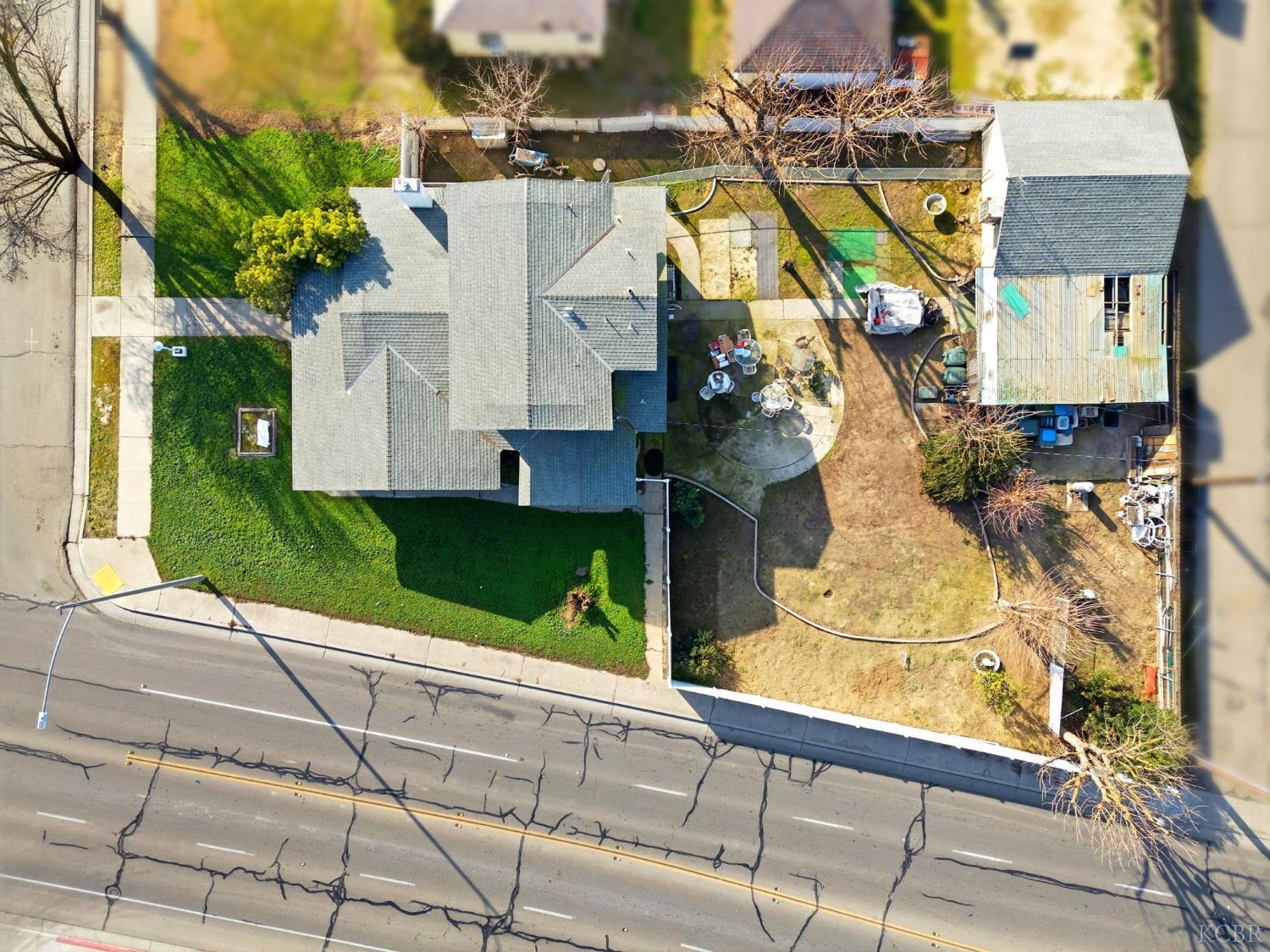 8 C St, Lemoore, CA 93245