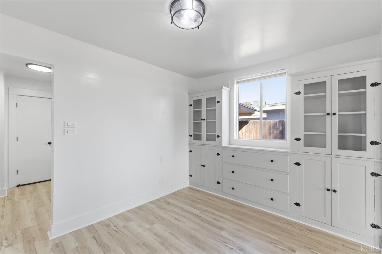 216 Decatur St, Bakersfield, CA 93308