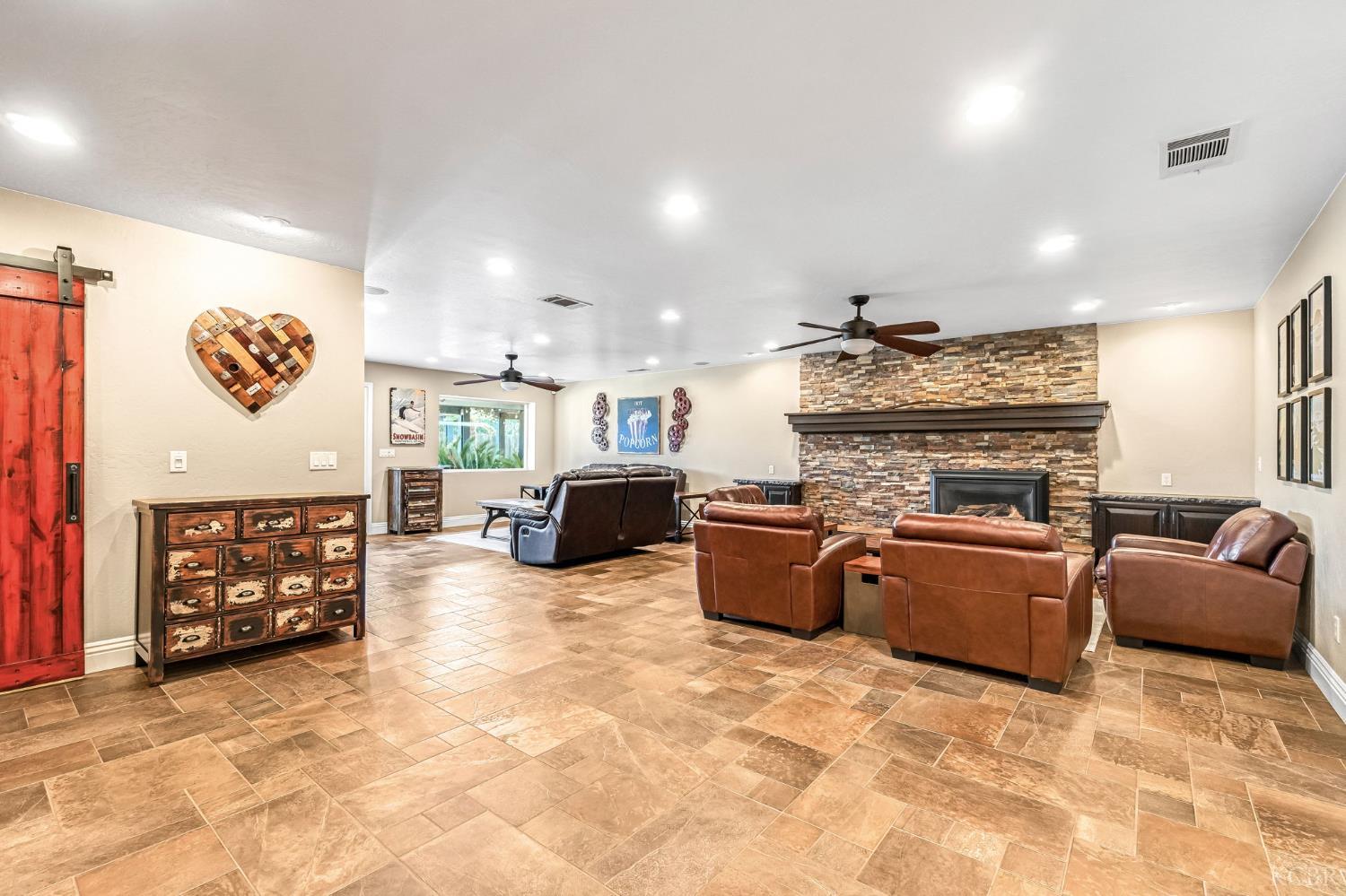 505 Ash St, Lemoore, CA 93245