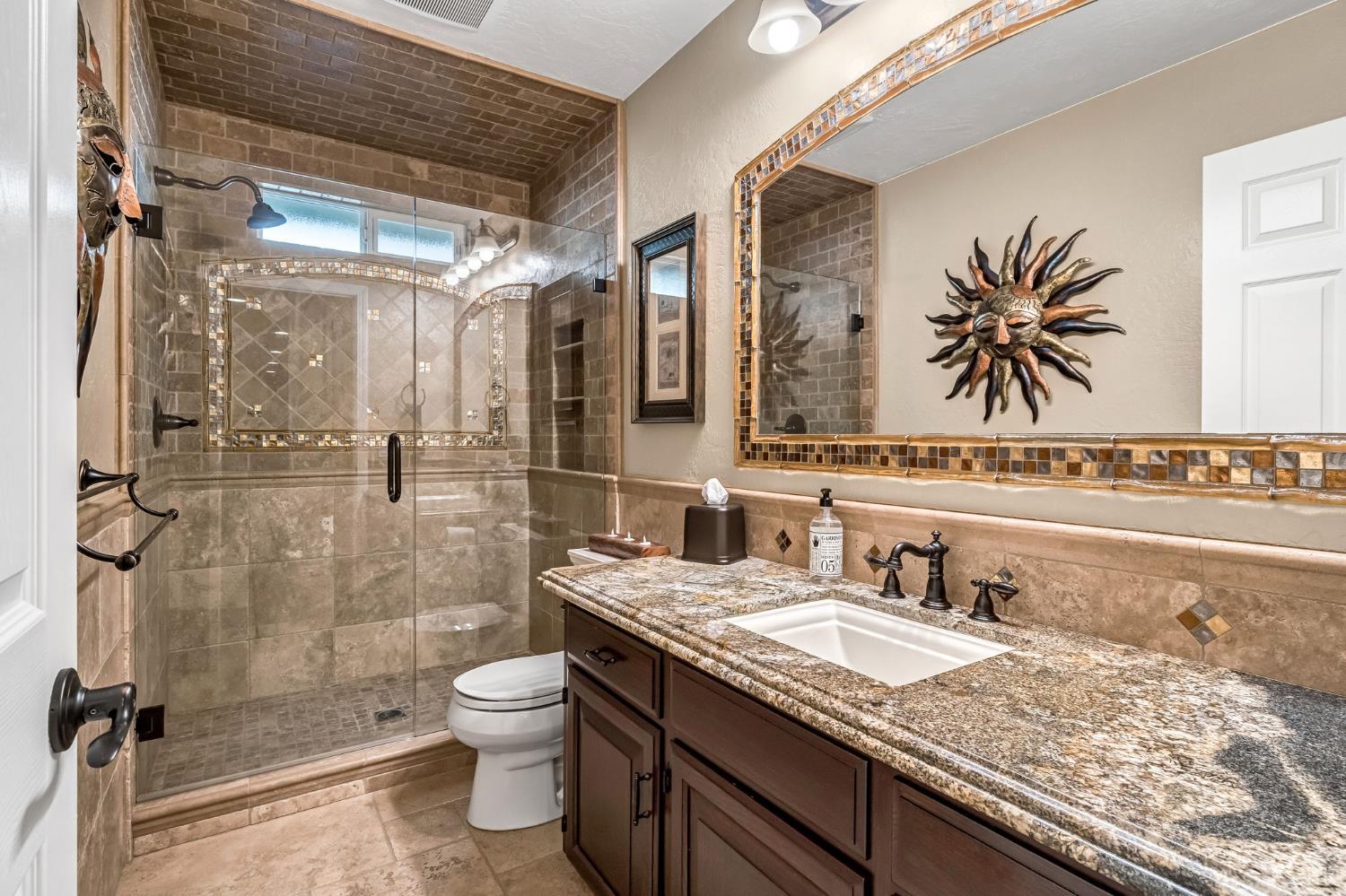 505 Ash St, Lemoore, CA 93245