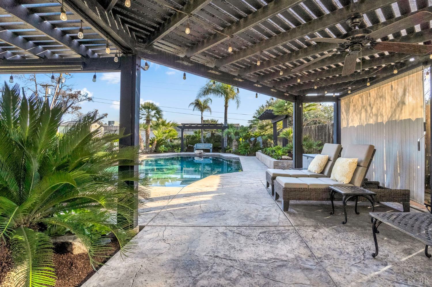 505 Ash St, Lemoore, CA 93245