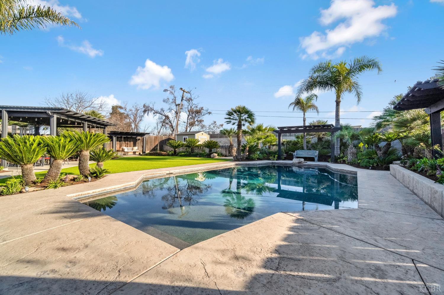 505 Ash St, Lemoore, CA 93245