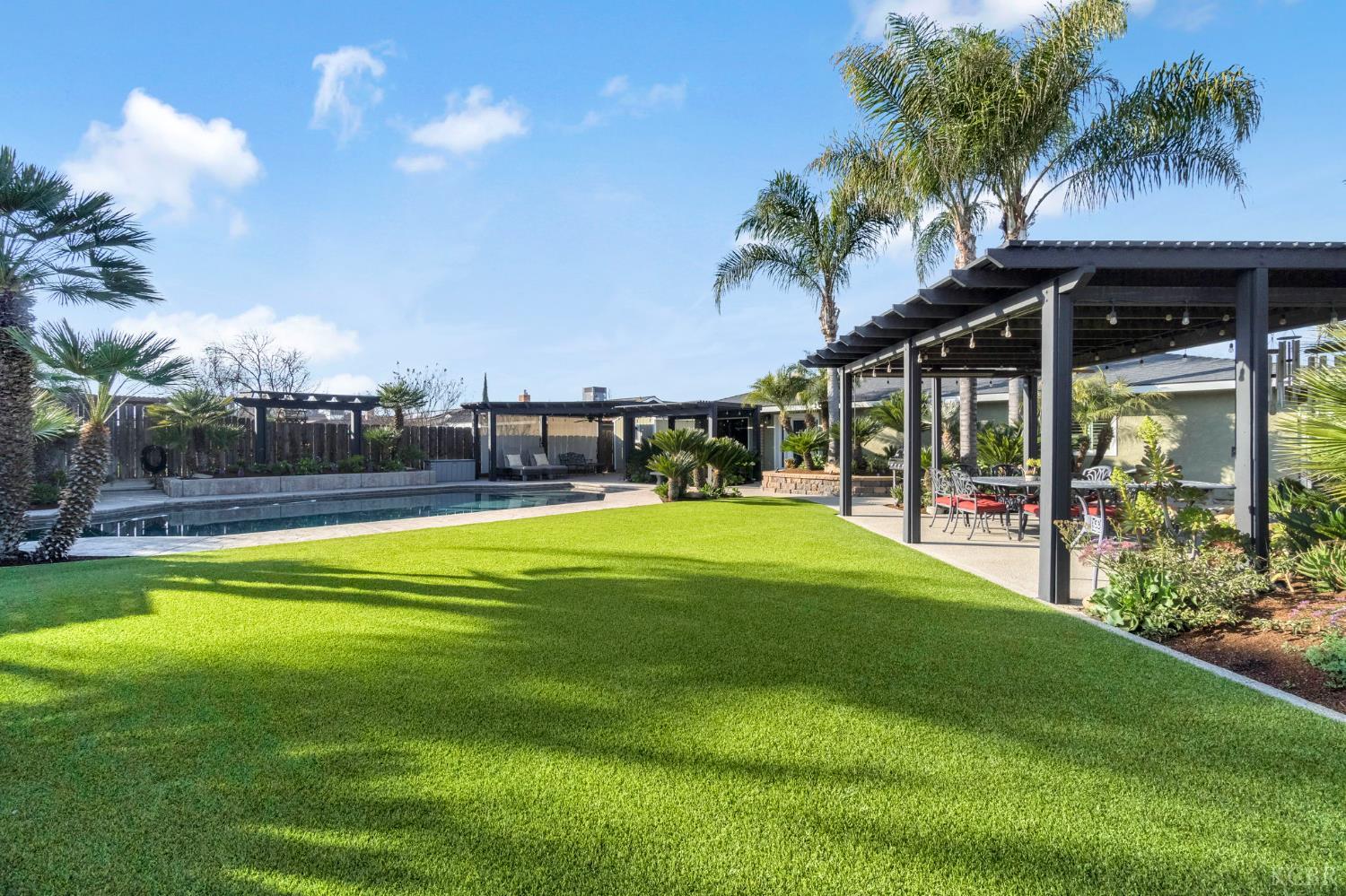 505 Ash St, Lemoore, CA 93245