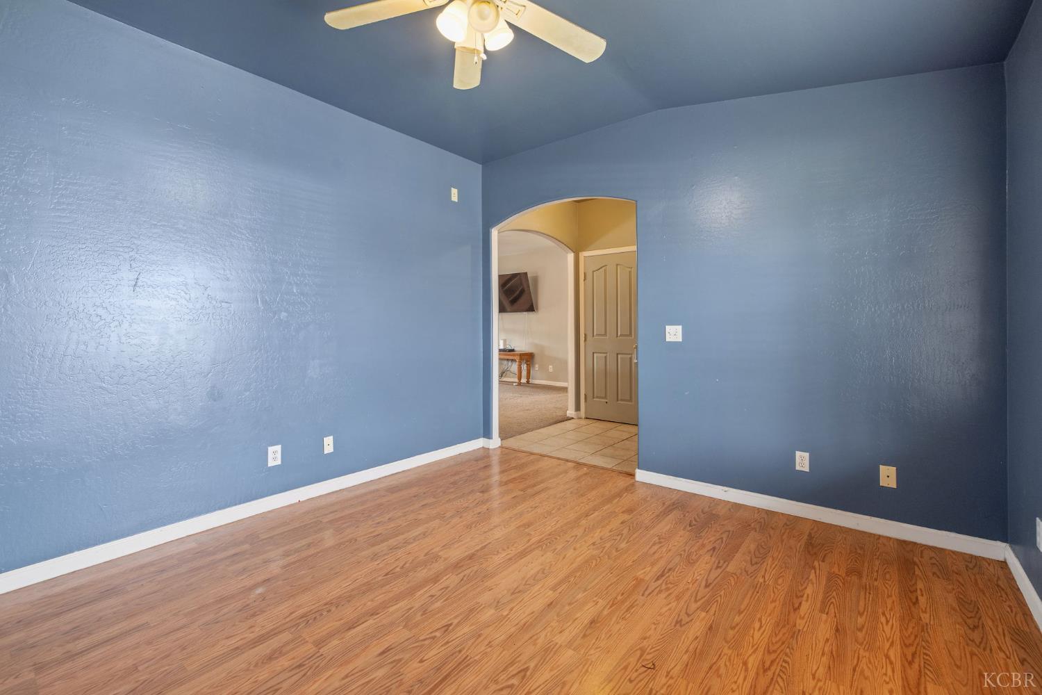 741 Bender Ct, Tulare, CA 93274