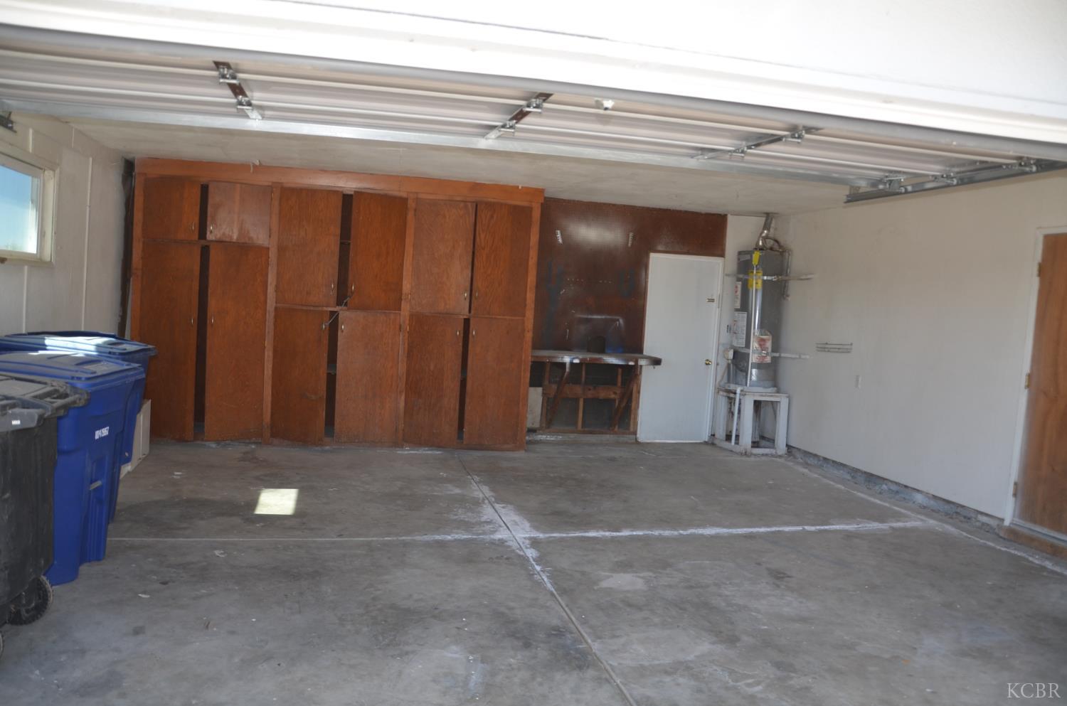 1410 W Bush St, Lemoore, CA 93245