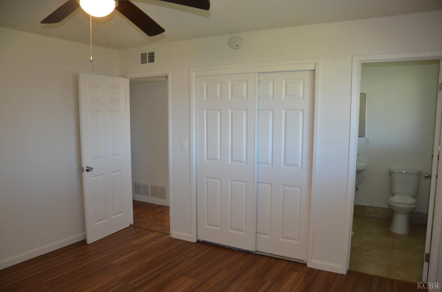 1410 W Bush St, Lemoore, CA 93245