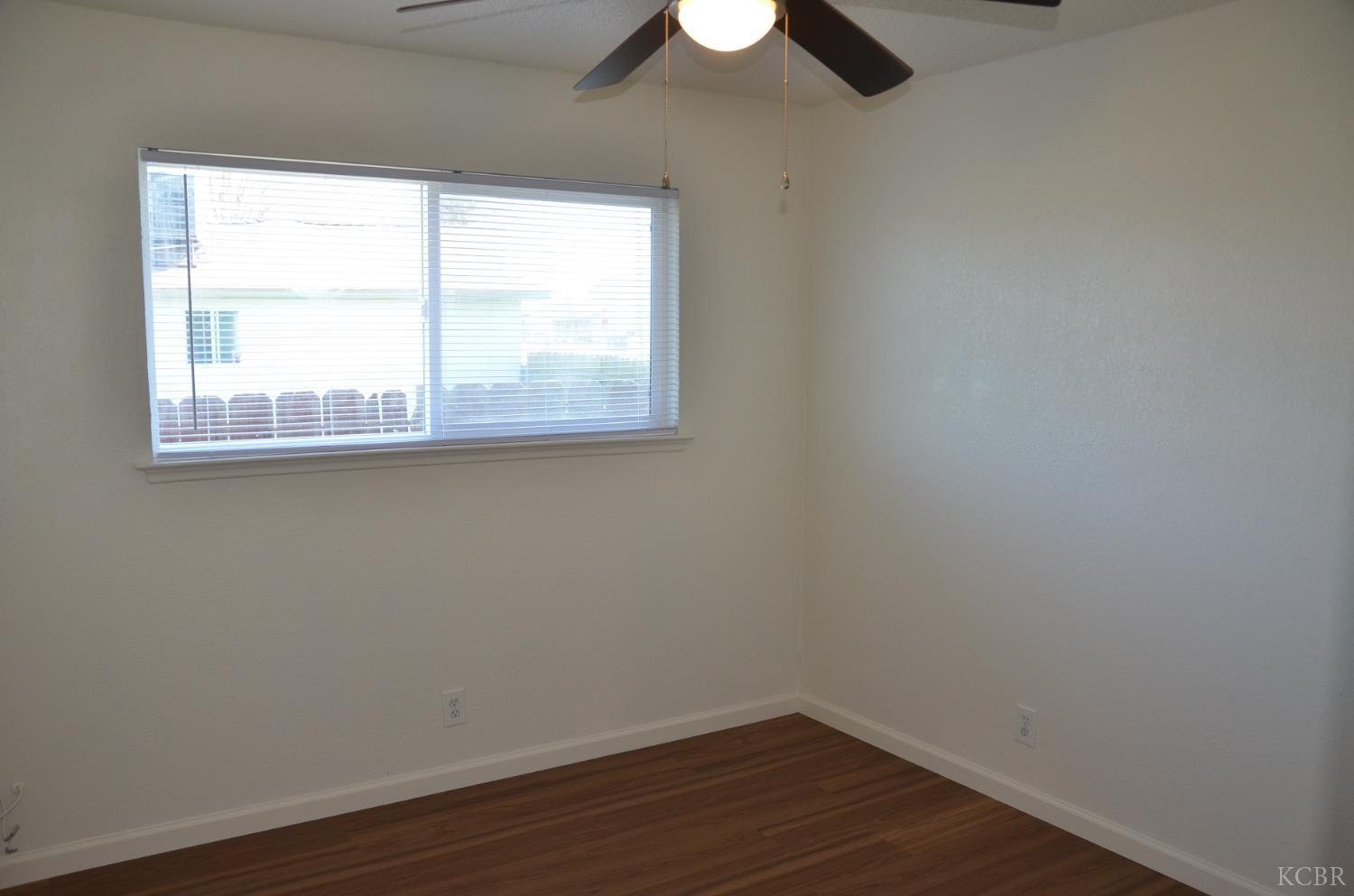 1410 W Bush St, Lemoore, CA 93245