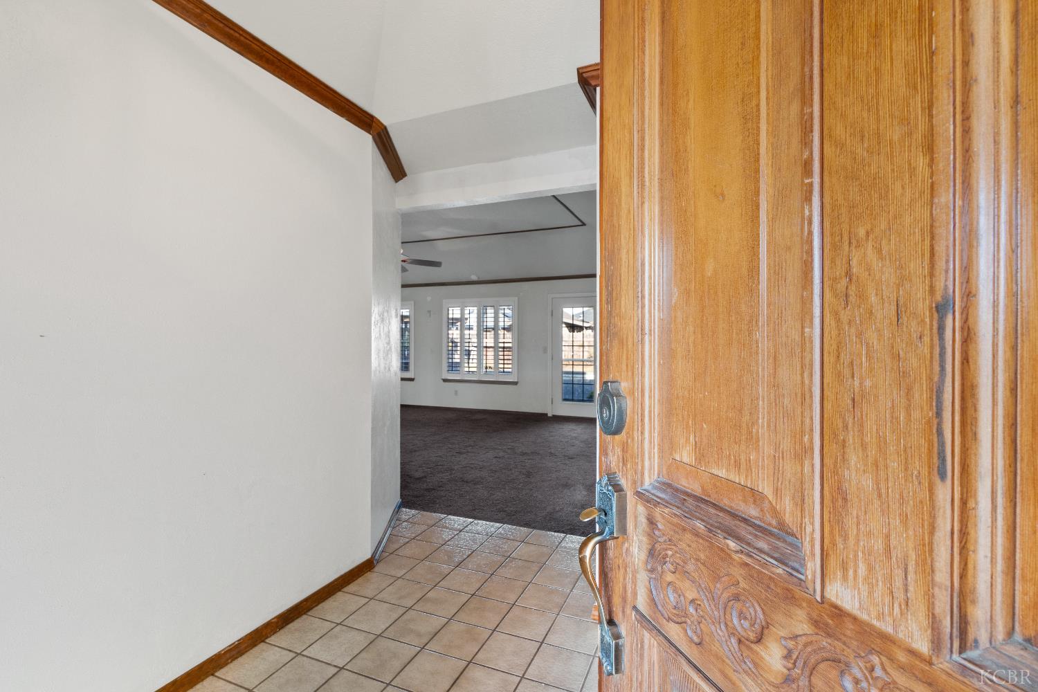 2465 Ash Ct, Hanford, CA 93230