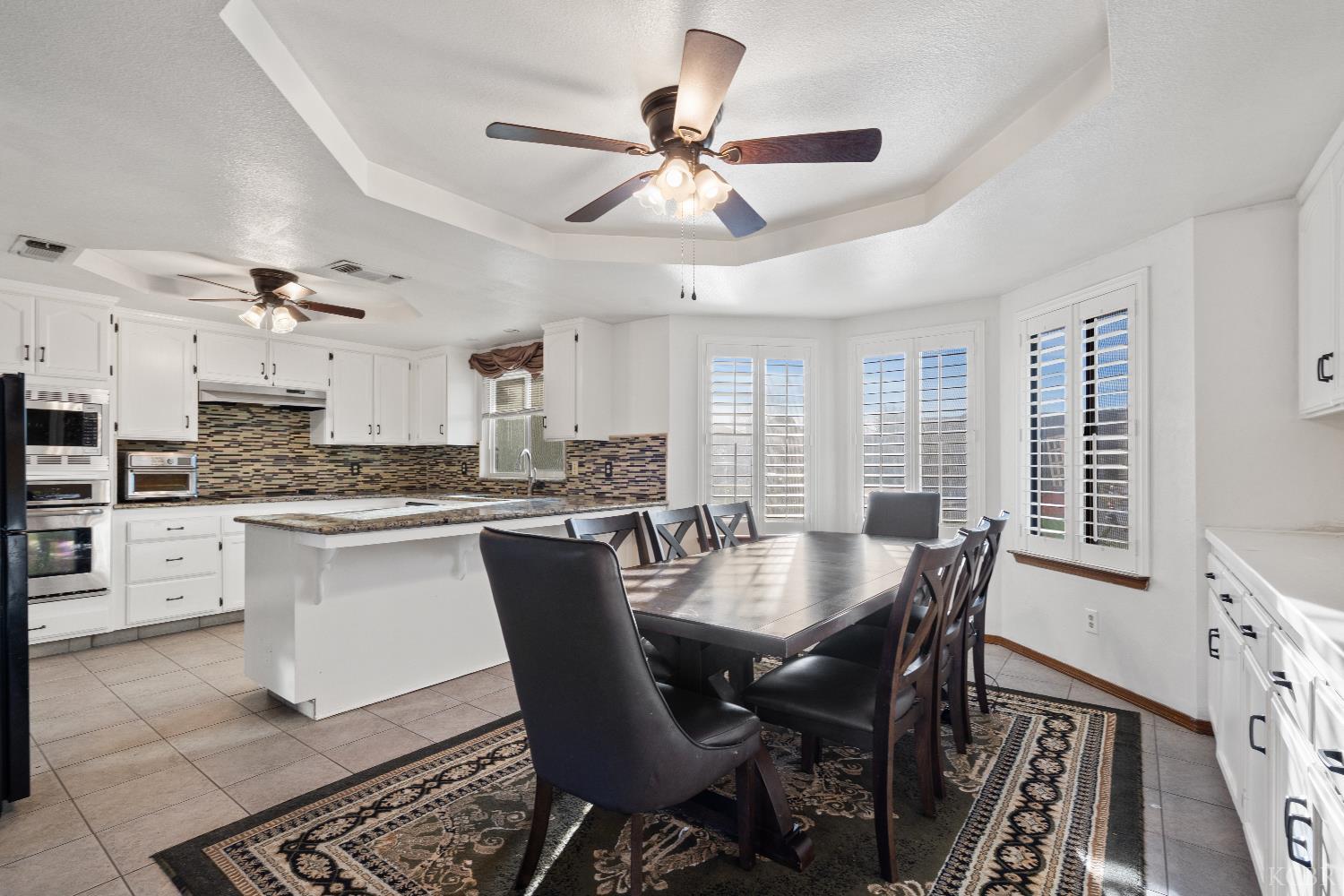 2465 Ash Ct, Hanford, CA 93230