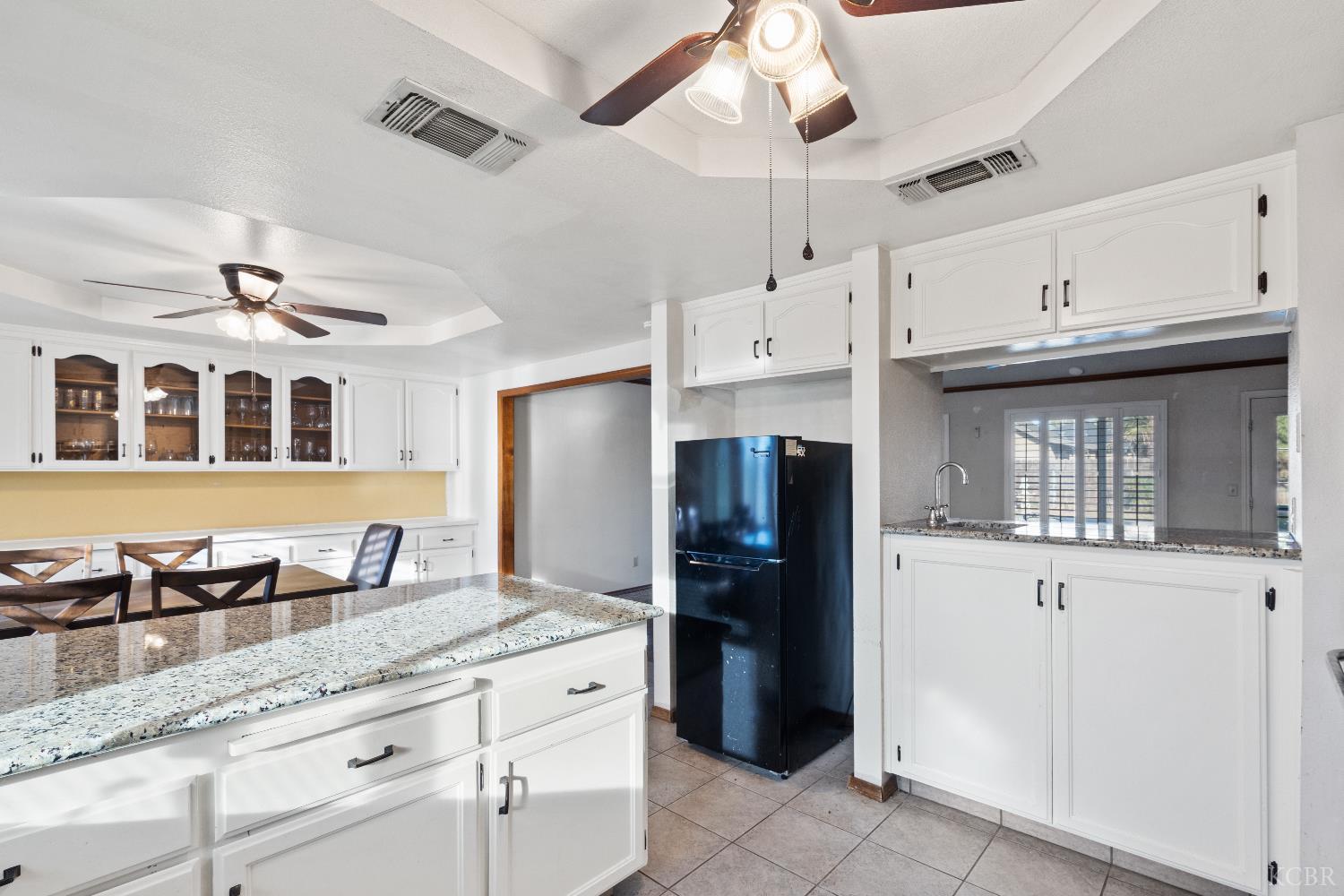 2465 Ash Ct, Hanford, CA 93230