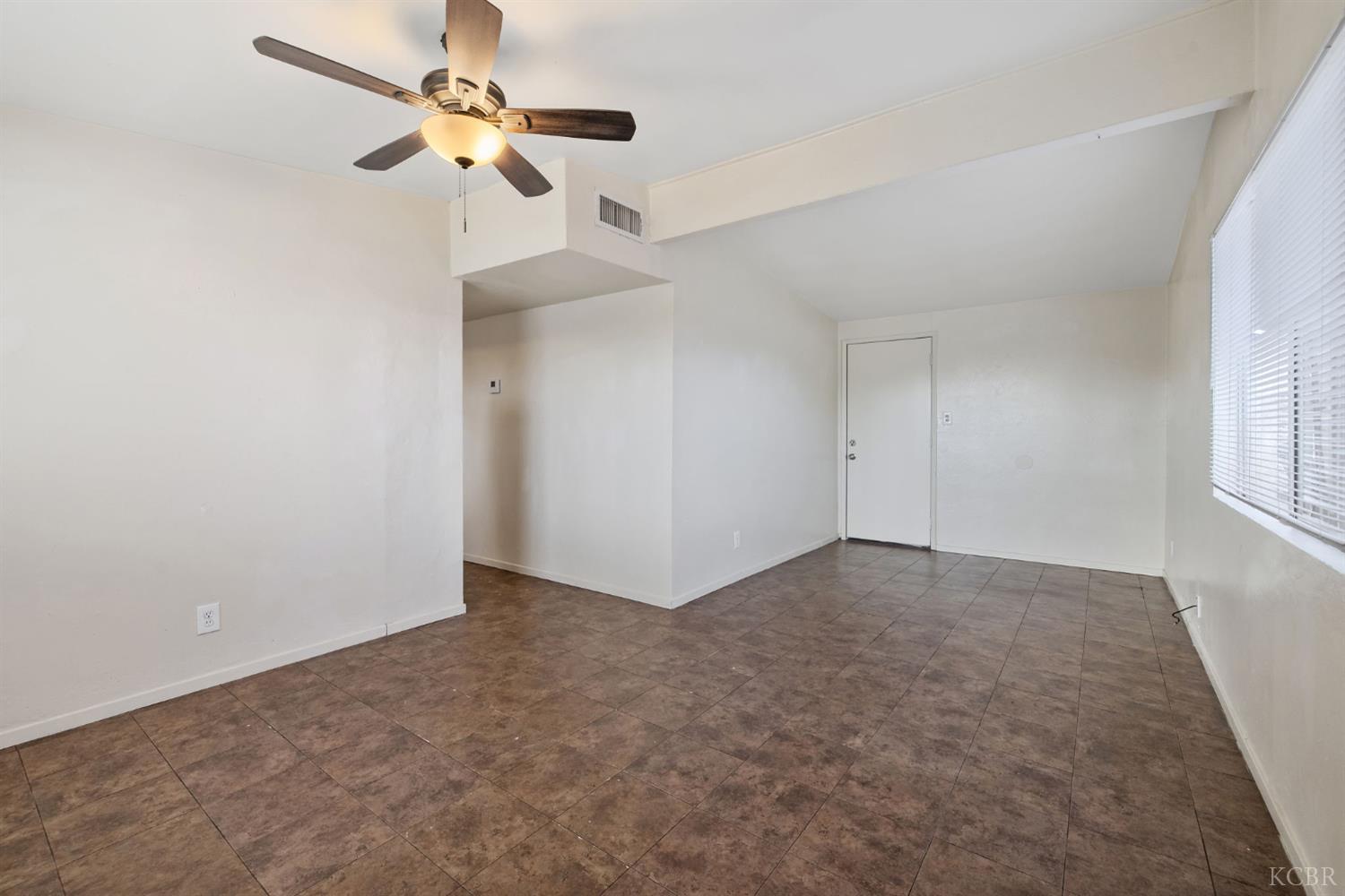 1804 N 11th Ave, Hanford, CA 93230