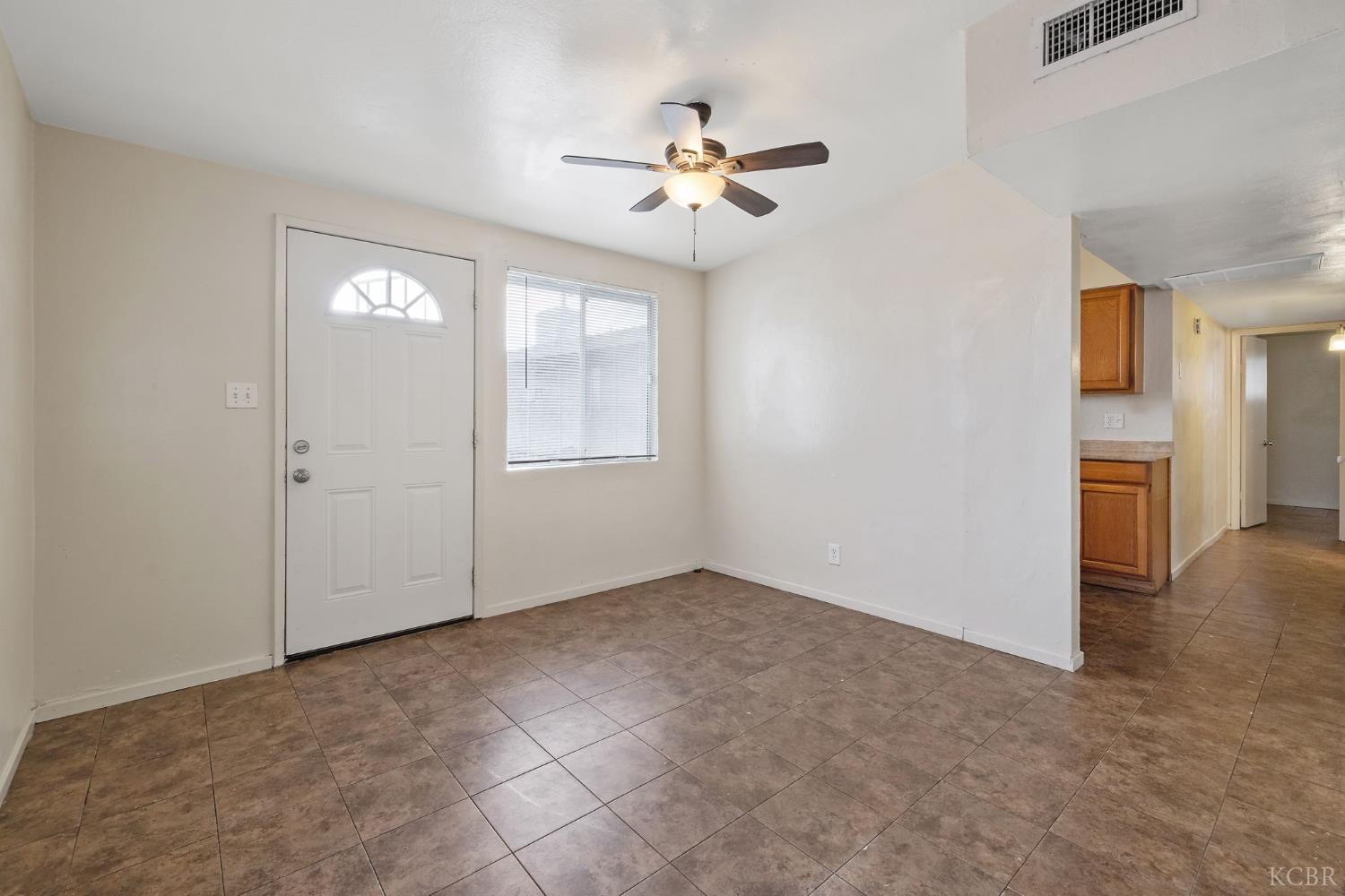 1804 N 11th Ave, Hanford, CA 93230