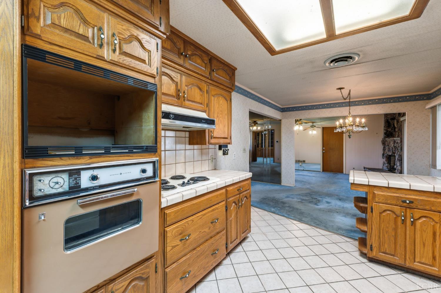 606 N Winery Ave, Fresno, CA 93727