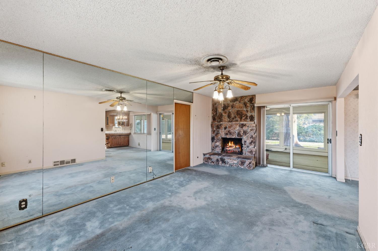 606 N Winery Ave, Fresno, CA 93727