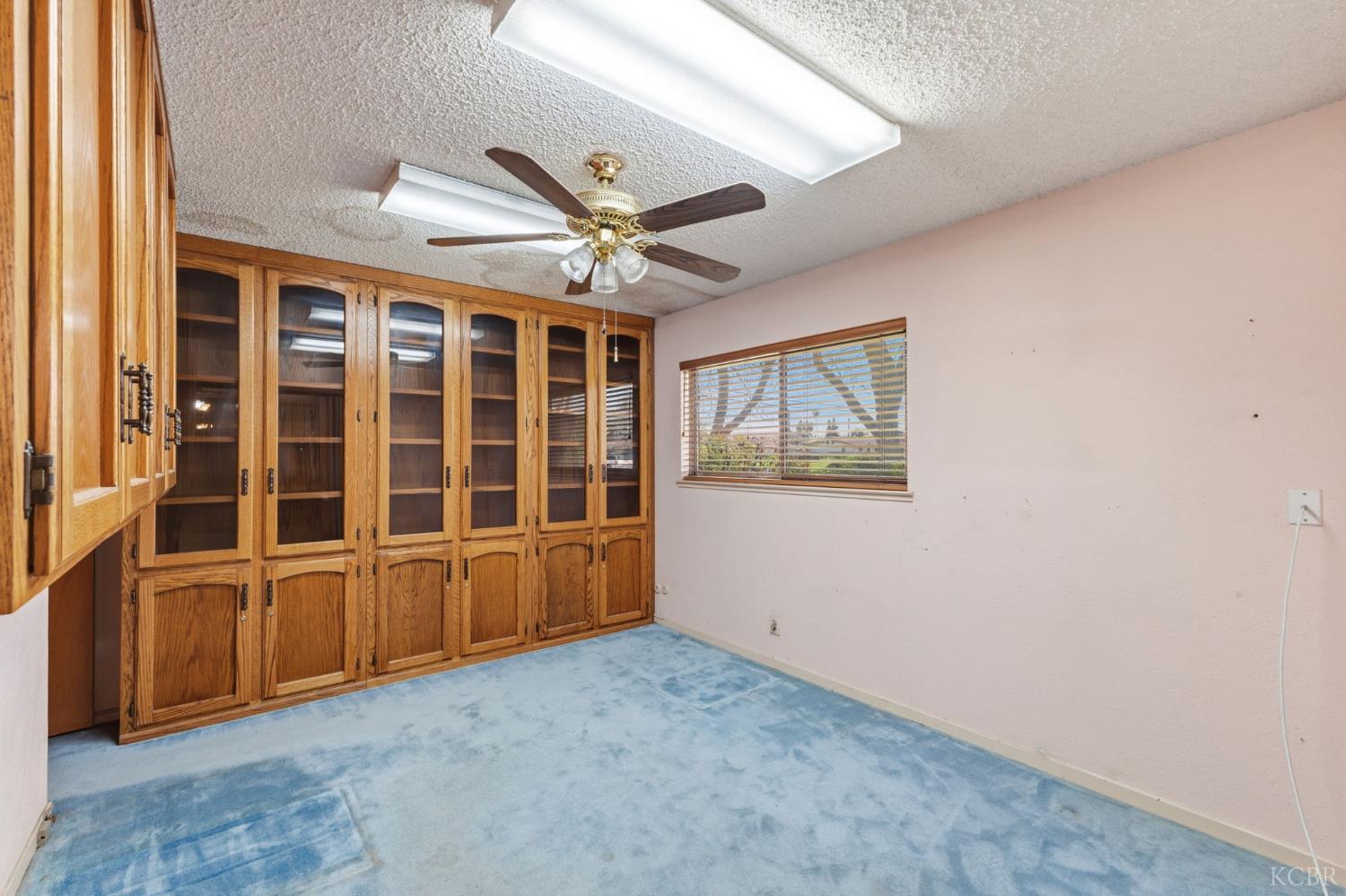 606 N Winery Ave, Fresno, CA 93727