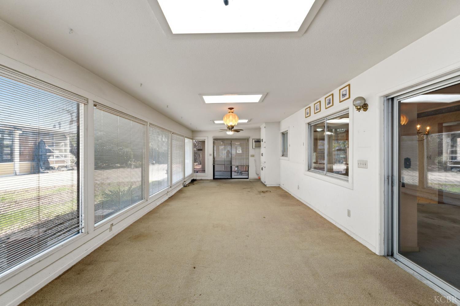 606 N Winery Ave, Fresno, CA 93727